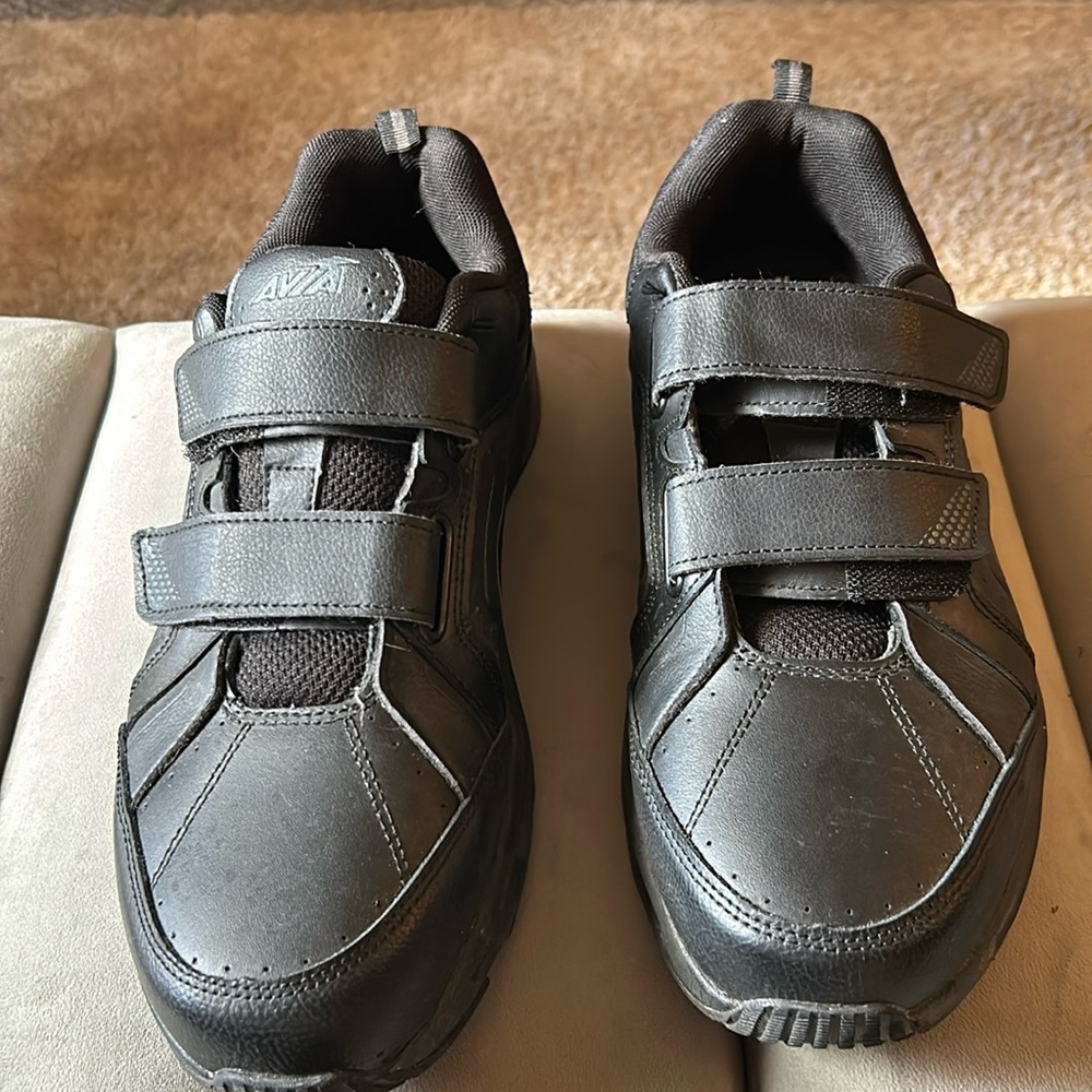 Work shoes